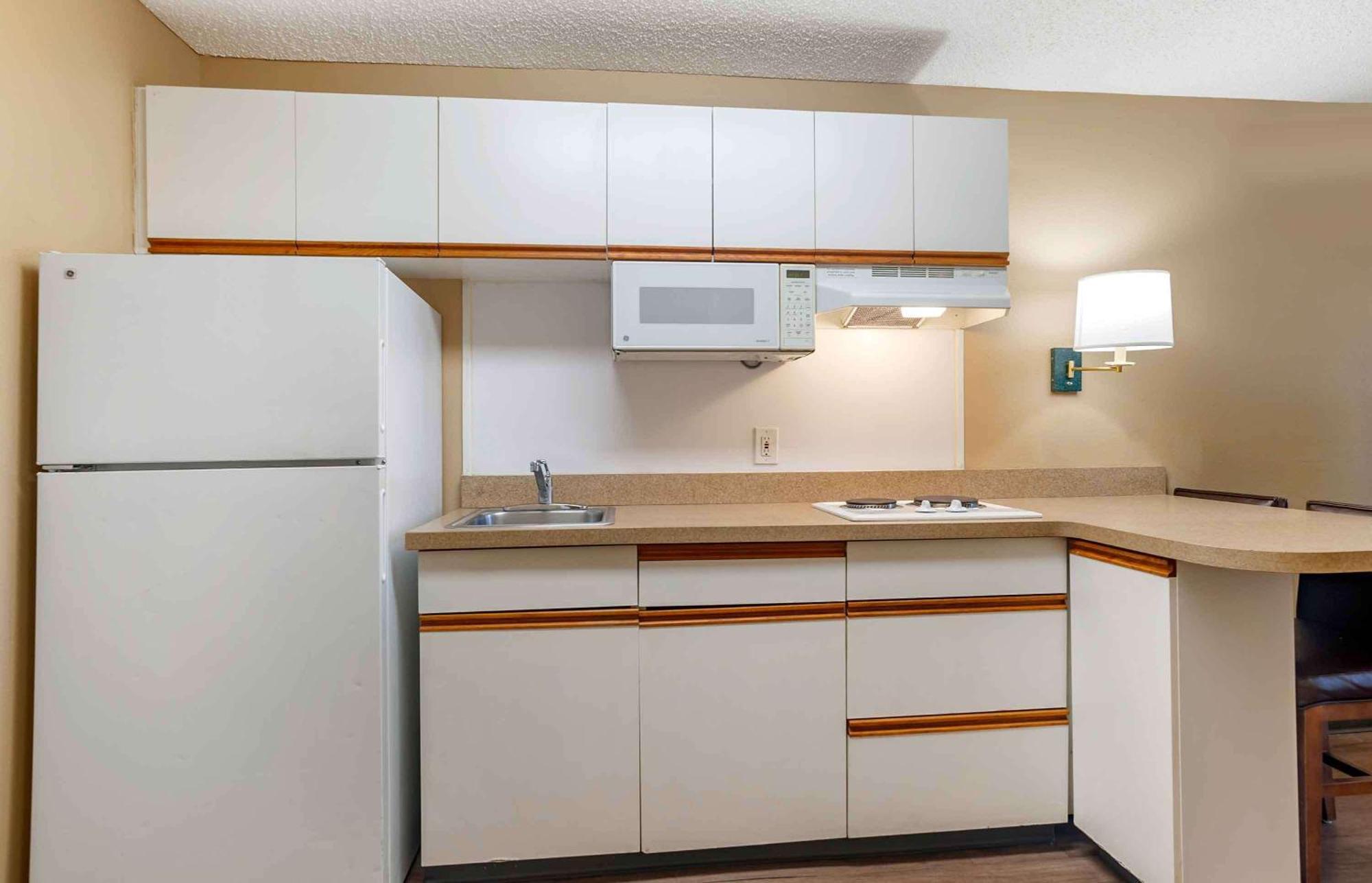 Extended Stay America Suites - Los Angeles - Монровия Экстерьер фото