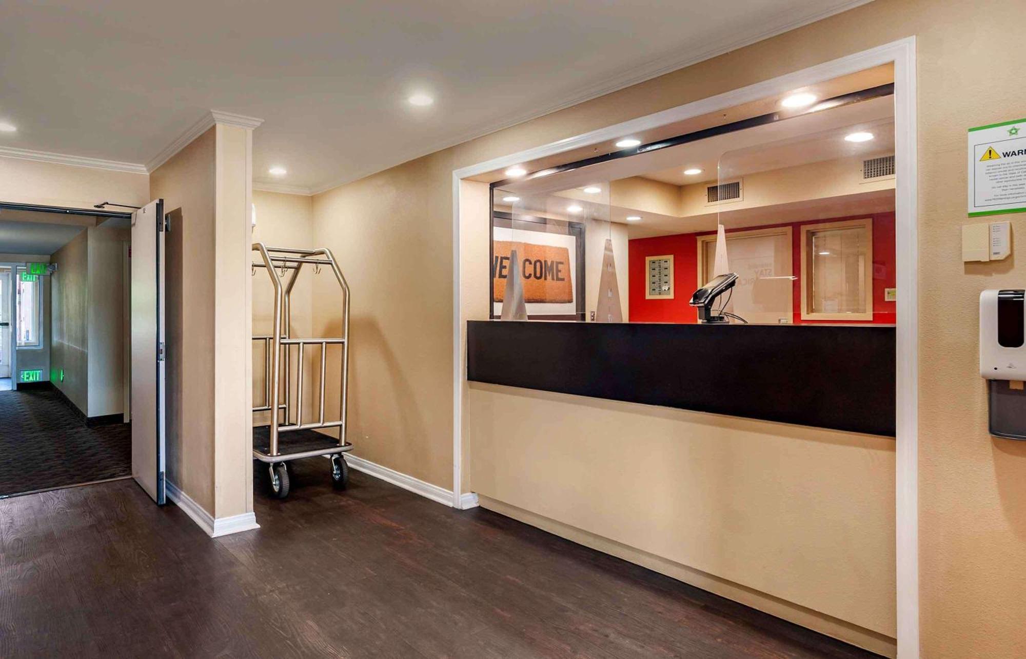 Extended Stay America Suites - Los Angeles - Монровия Экстерьер фото